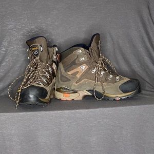 Asolo Men's Gortex Boots Size 11
